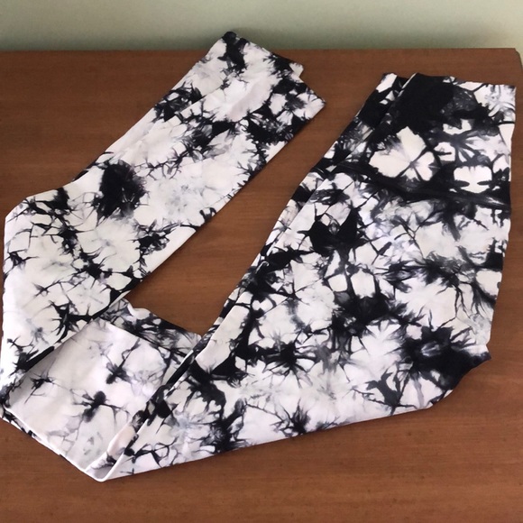 lululemon athletica Pants - Lululemon wunder under high rise full length